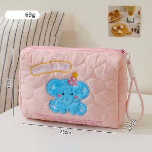 Factory Direct Sale Cute Bow Polyester Travel Makeup Bag Women Large Capacity Portable Suitable Outdoor Use Small Lightweight