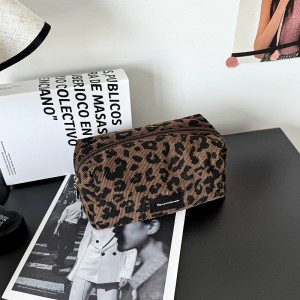 Cross-border New Product Niche Design Bow Pattern Polyester Zipper Makeup Bag Big Opening Easy Access Large-capacity Cosmetic
