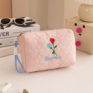Handheld Travel Makeup Bag with Large Capacity Polyester Material Bow Pattern Zipper Closure Simple Style for Outdoor Use