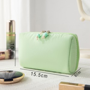 New Minimalist Bow Design Zipper Closure Divided Makeup Bag Large Capacity Solid Color Portable Pen Case for Commuting Storage
