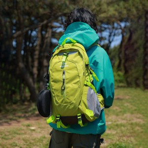 Buehlee Outdoor Unisex Large-Capacity Climbing Backpack Nylon Waterproof Lightweight Professional Hiking Travel Simple Design
