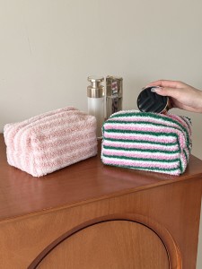 Winter Autumn Color-matched Bow Large Capacity Polyester Zipper Pillow Bag Small Fresh Makeup Bag Portable Travel Storage